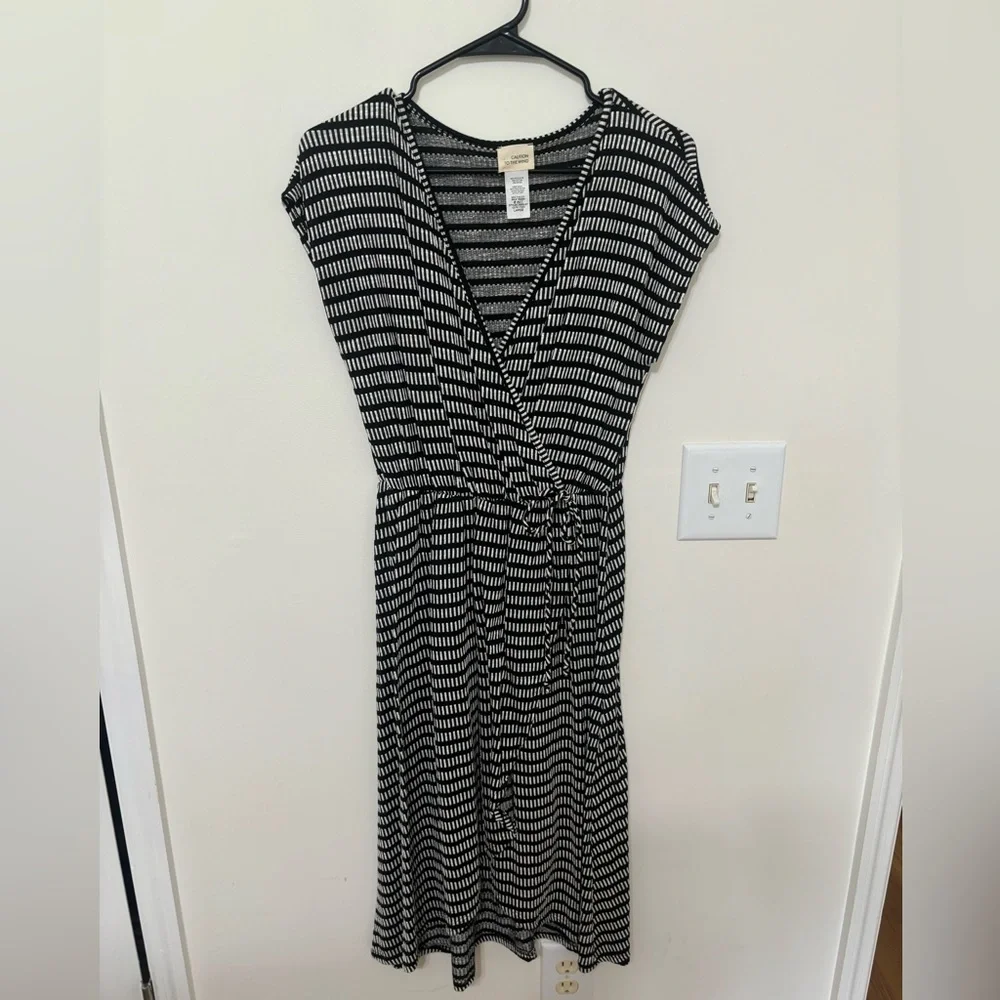 Caution To The Wind Black and‎ White Casual Midi Sundress